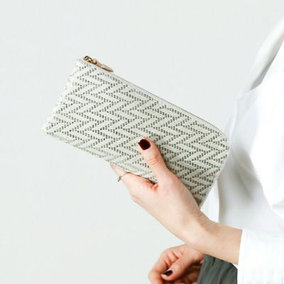 POMTATA ポンタタ ラッカーピッグレザーメタリックロング