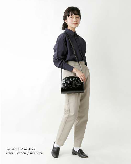 A.P.C.(アー・ペー・セー)エンボスクロコレザーショルダーバッグ“SAC DEMI-LUNE” 23222-1-02519-mn | Piu di  aranciato(ピウディアランチェート)