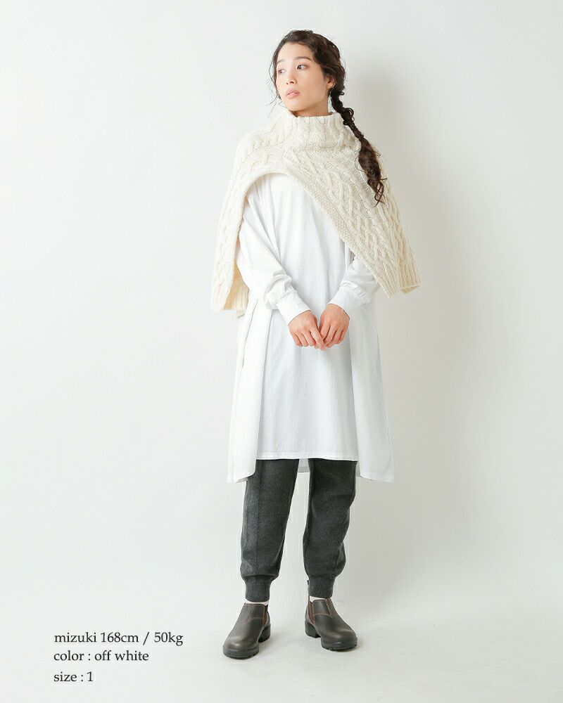 新品　unfil アンフィル　カシミヤ100% ネックウォーマー ブラック　黒 新品 unfil アンフィル カシミヤ100% ネックウォーマー ブラック