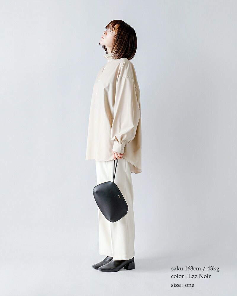 A.P.C. アー ペー セー ベジタブルタンニン レザー クラッチ