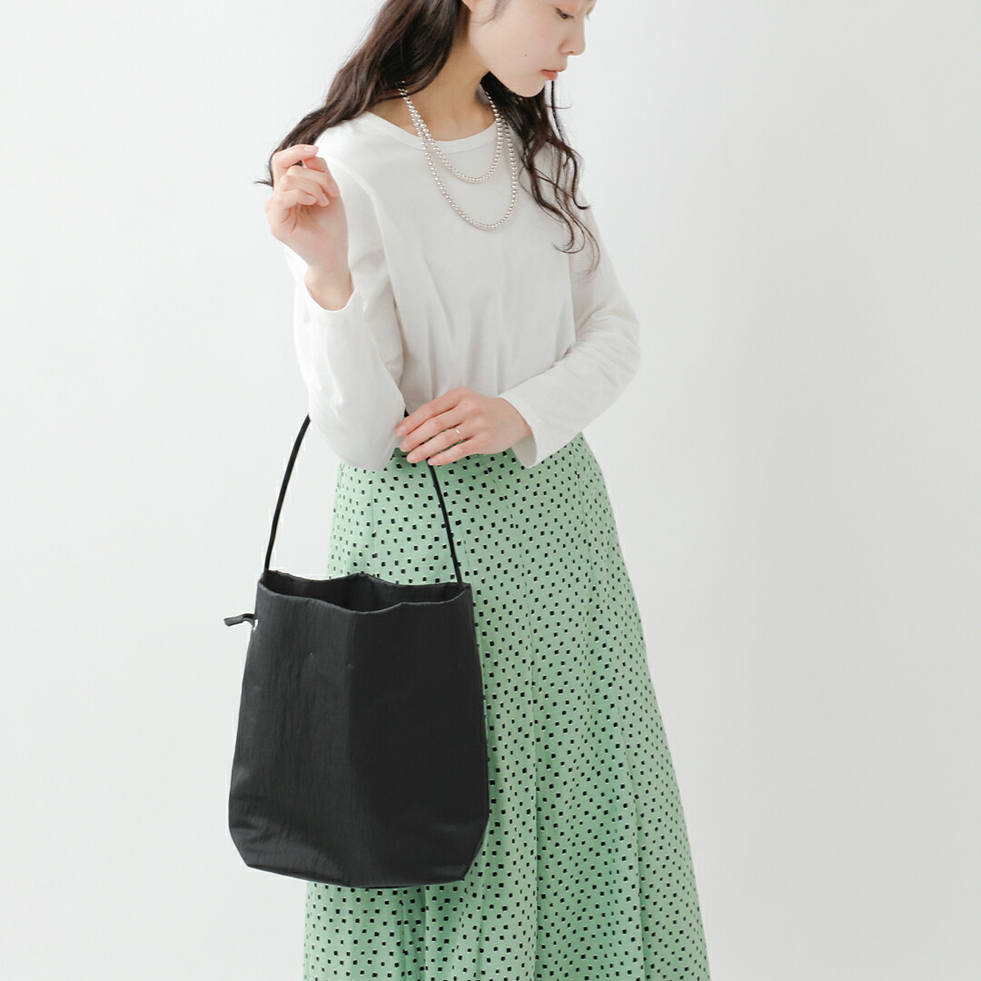 MARY AL TERNA メアリオルターナ リサイクルナイロン ワンショルダー