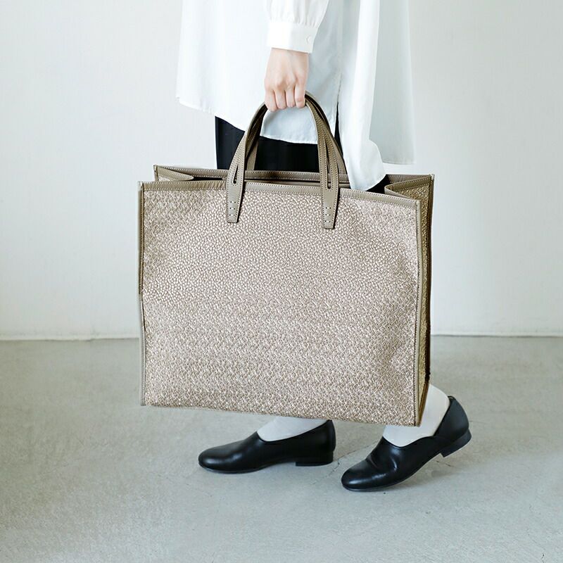 A VACATION ア ヴァケーション カウレザー ハンドル スクエア トート 