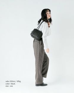 美品 Aeta アエタ スクエアボストンロングハンドルバッグ S da107 極美品 Aeta アエタ スクエアボストンロングハンドルバッグ S