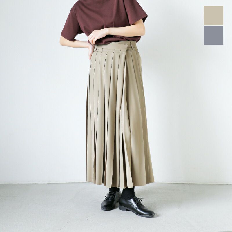 YLEVE イレーヴ ウール サージ プリーツ スカート “WOOL SURGE PLEATED 
