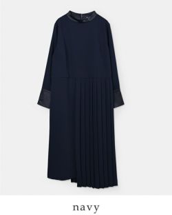 3こ1】【50%OFF】whyto ホワイト アシンメトリー プリーツ