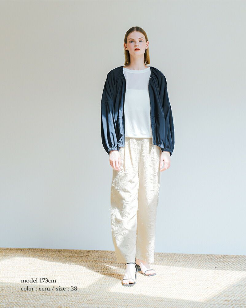 whyto ホワイト ジャガード スラックス パンツ “jacquard slacks