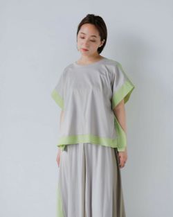 美品 マルシャルテル 定価2万 バックプリーツシャツ チュール 比翼 異素材 ZMT243CT228]MARECHAL TERRE(マルシャル・テル) フレアTシャツ