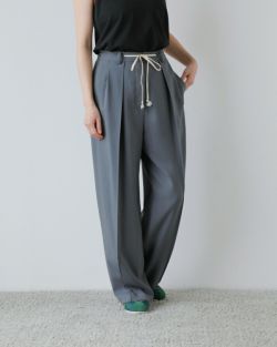 【新品・48サイズ・イタリア発】ASPESI・ツータック美脚チノ パンツ R3558 ツータックチノパンツ(M ベージュ): パンツ - RNA ONLINE