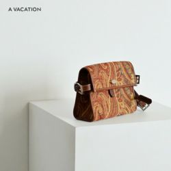 a vacation avacation アヴァケーション ハンドバッグ 大人気 楽天市場】A VACATION ア ヴァケーション カウレザー ハンドル