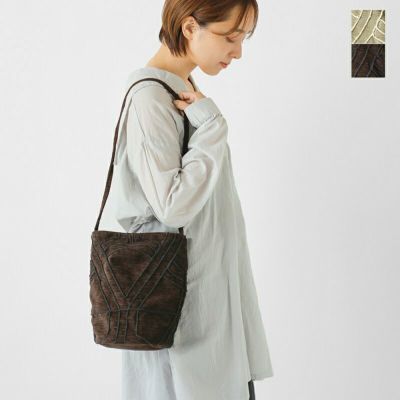 beej ビージ ドリー 刺繍 チューブ バッグ mi-it002-same1-tr