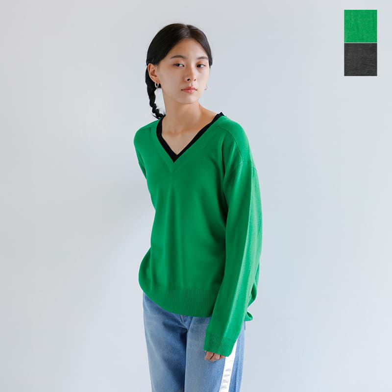 専用 AKANE UTUNOMIYA Vネックジップ付きプル AKANE UTSUNOMIYA(アカネウツノミヤ) Vネックジップ付きニット WAN