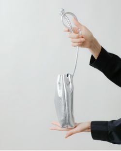 FERCHI フェルチ ドラーロレザー メタリック 巾着 ショルダー バッグ