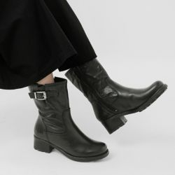 ブーツです ウッドヒール 厚底ミドルブーツ Charla Tedrick│Jeffrey Campbell