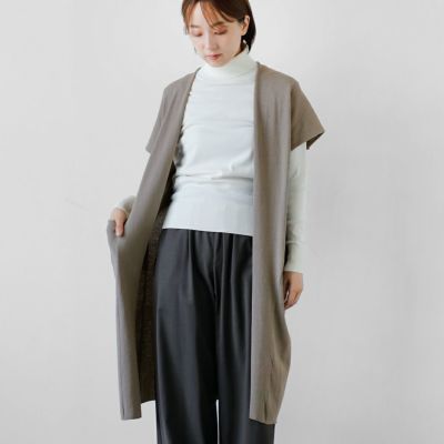 てち　美品 evameva 梨地織りロングベスト てち様専用 美品 evameva 梨地織りロングベスト - メルカリ