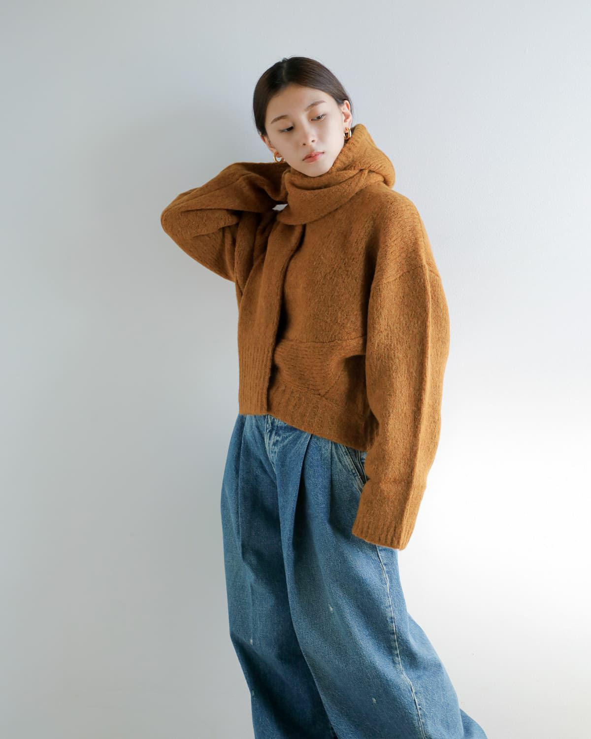 AKANE UTSUNOMIYA ミックス　ニット　パフスリーブ　スパンコール AKANE UTSUNOMIYA ミックス ニット パフスリーブ スパンコール - メルカリ