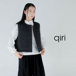 qiri キリ フラワー ドット キルトジャガード リバーシブル ベスト