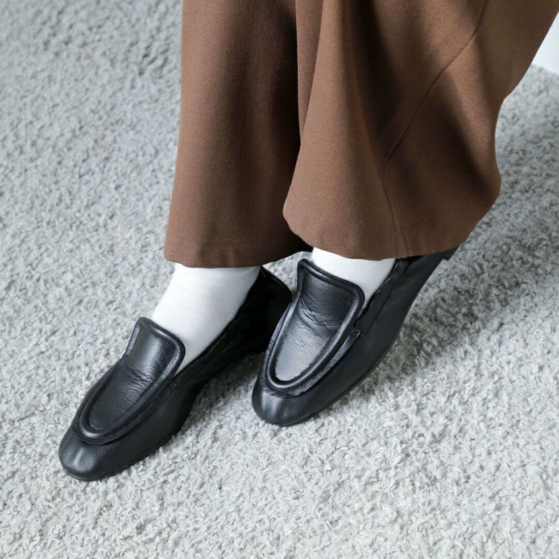 BEAUTIFUL SHOES フラットシューズ 23.5 黒 BEAUTIFUL SHOES (ビューティフルシューズ) ONE-PIECE SHOES